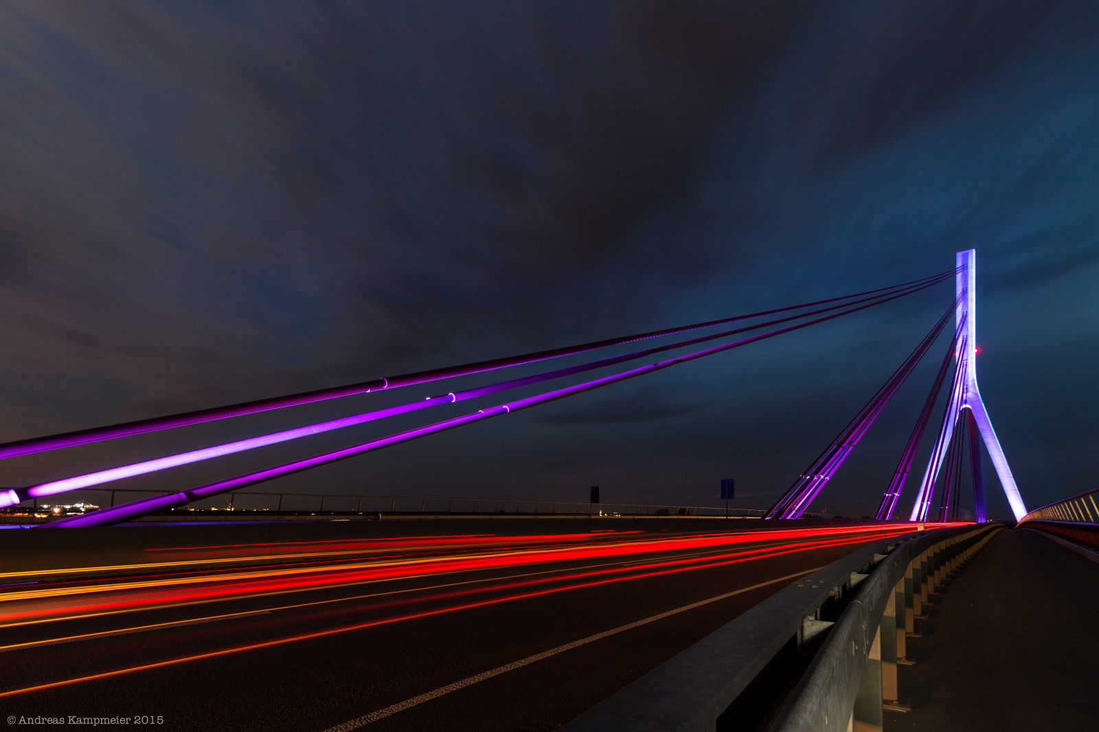 barvitý, noc, nebe, Německo, most, Kánon, Dálnice, noční scéna, Němec, Rhein, rýn, světlo, longexposure, osvětlení, deutschland, nightphotography, tvar, čára, tma, eos, nachts, langzeitbelichtung, Ruhrpott, deutsch, bunt, nachtaufnahme, nRW, 70d, colorsoftheworld, eos70d, canon70d, Niederrhein, wesel, v noci, kabel vydržel most, canoneos70d, rheinbr CKE, nachtfotografie, Porúří, ruhrvalley, Brücke, beleuchtet, greatriver, ruhrcity, colorfulbridge, pottfolio, ruhryork