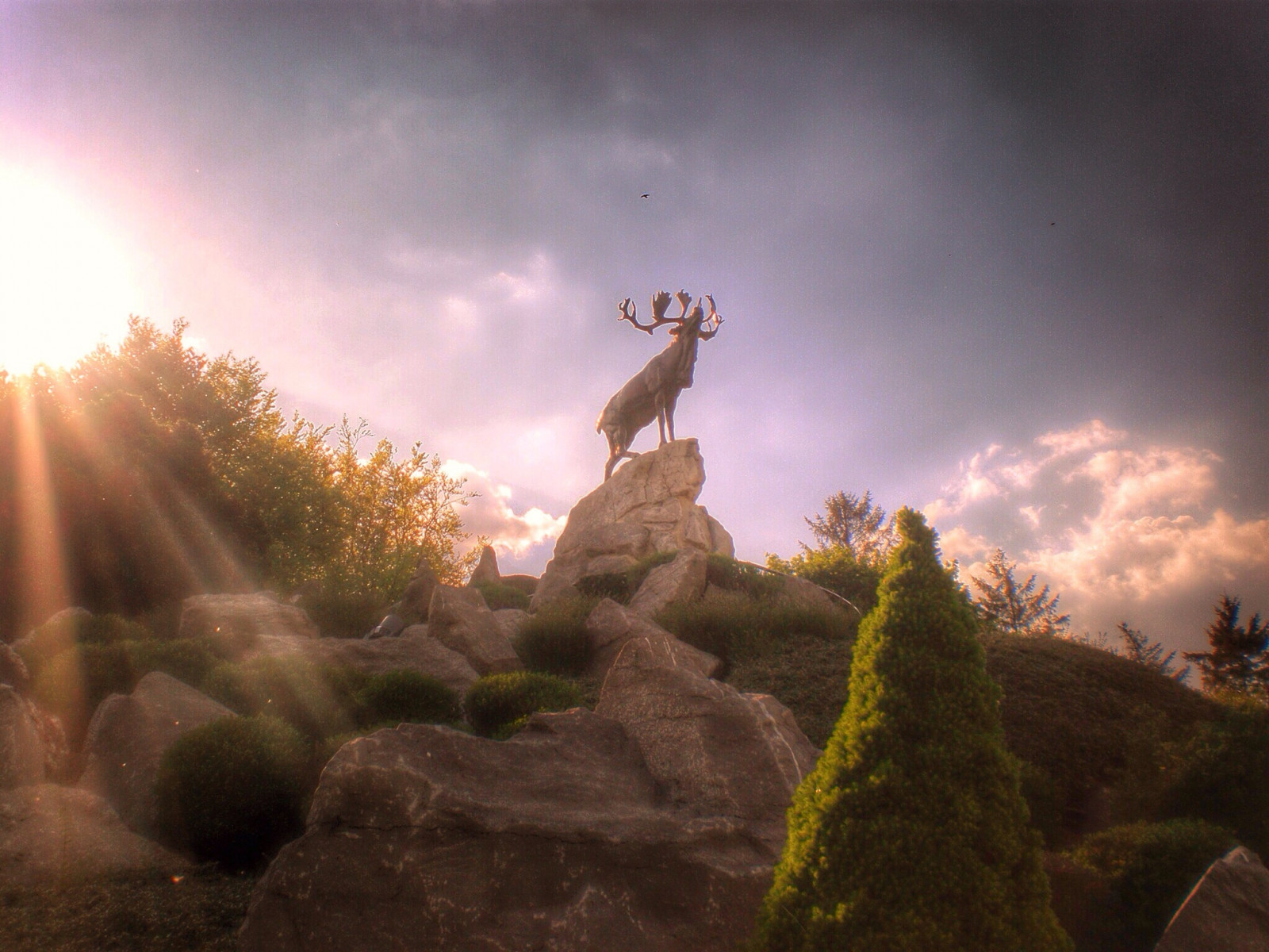 Fotoaparát, Spojené království, západ slunce, Spojené státy americké, slunce, Indie, Kanada, Francie, Německo, Jižní Afrika, voják, zlato, svoboda, Utah, zranit, pamětní, válka, slzy, paprsek, pamatovat, telefon, Polsko, příběh, padlý, hrdina, meč, pláže, 2. světové války, Omaha, paprsky, hrdinové, plakat, vzpomínka, veterán, normandie, dday, světová válka, juno, spojenci