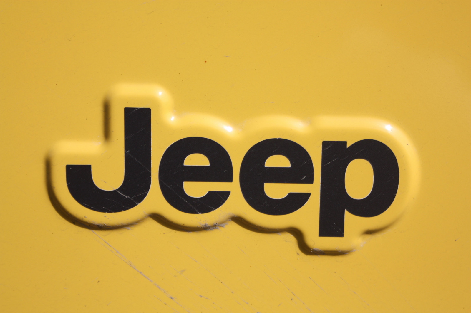 illustratie, tekst, logo, geel, teken, merk, Jeep, vorm, symbool, aantal, doopvont, bewegwijzering, handelsmerk, kentekenplaat