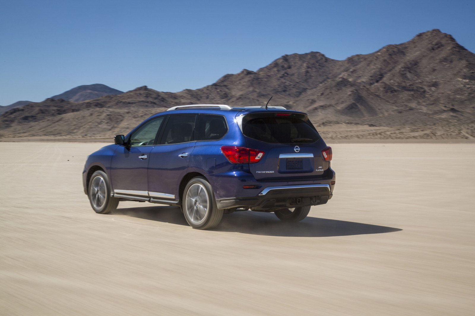 auto, BMW, veicolo, Nissan, esploratore, BMW X1, BMW X5, netcarshow, netcar, immagini di auto, auto foto, 2017, ruota, veicoli terrestri, design automobilistico, esterno automobilistico, marca di automobile, paraurti, crossover SUV, Sport Utility Vehicle, Compact SUV