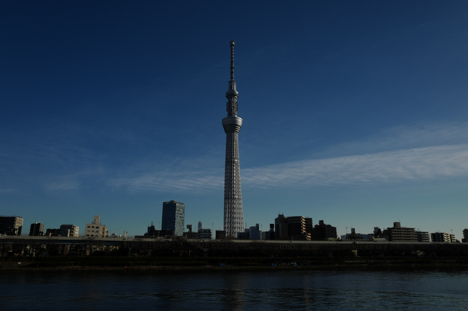 ญี่ปุ่น, ทะเล, เมือง, cityscape, สถาปัตยกรรม, การสะท้อน, ท้องฟ้า, เส้นขอบฟ้า, ตึกระฟ้า, ตอนเย็น, หอคอย, ขอบฟ้า, พลบค่ำ, Leica, โตเกียว, ยอดแหลม, Jp, Skytree, เมฆ, ตัวเมือง, สถานที่สำคัญ, tokyoskytree, Summilux, leicaq, summilux1728, q, พุทธศักราช 1728, เขตเมือง, นิคมอุตสาหกรรมของมนุษย์, หอบล็อก