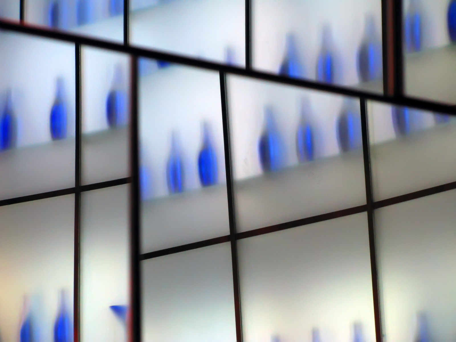 สีน้ำเงิน, เบา, กระจก, หน้าต่าง, daylighting, บรรทัด, สมมาตร, วัสดุ, มุม, การออกแบบตกแต่งภายใน