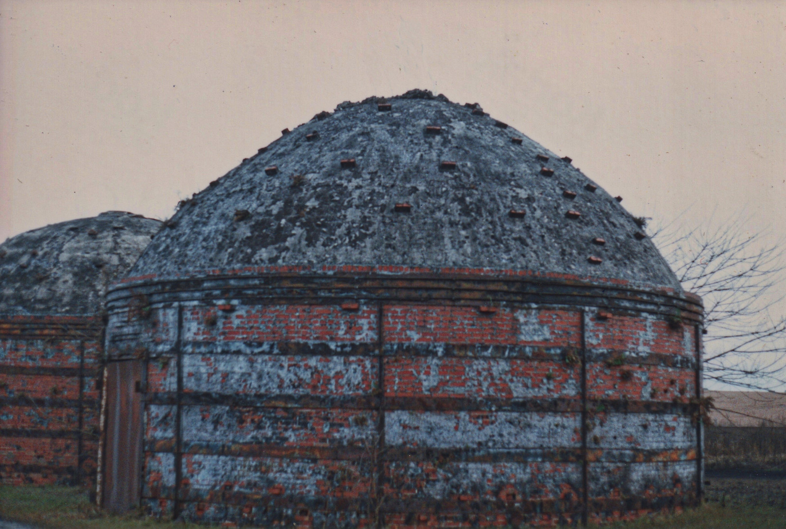 budova, nebe, stěna, historický, město, chata, duch, dřevěné uhlí, kupole, Florida, prameny, atrakce, země, železnice, duha, koně, dráha, mezník, nrhp, onasill, opuštění, romeo, dávná historie, historické místo, archeologické naleziště, fl, farmy, hwy, sila, 41, marioncounty, Pece, Ghowtown