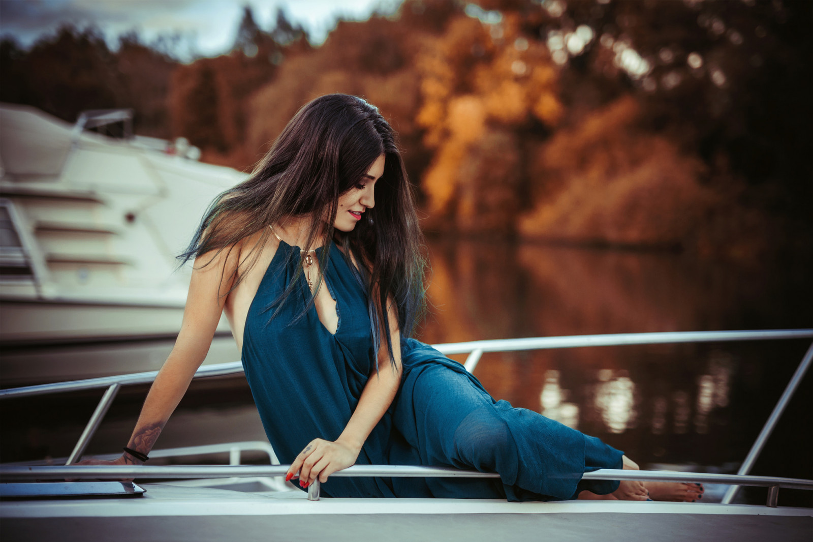 Ozgur Media, model, ženy, žádná podprsenka