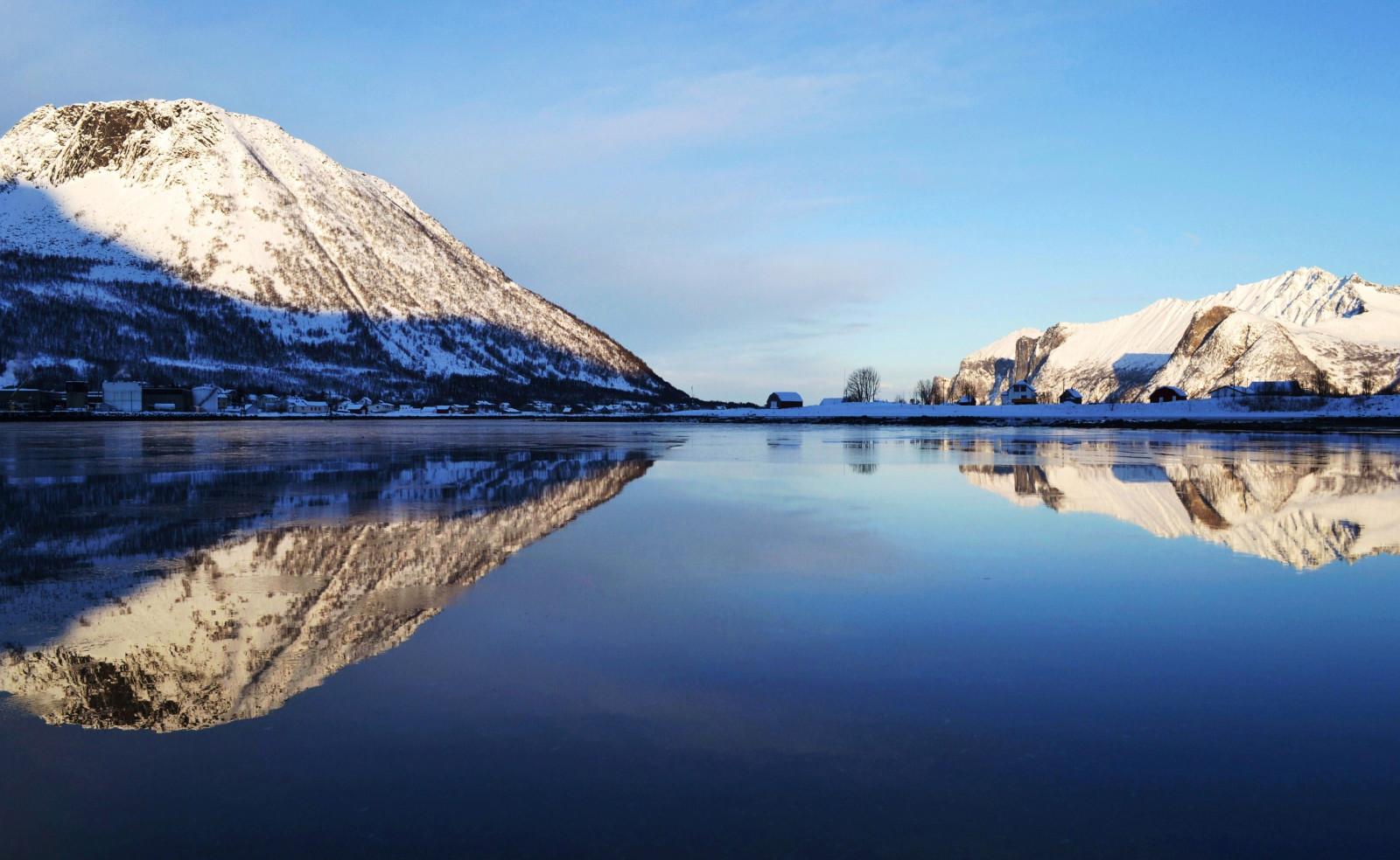 Wallpaper landscape, lake, nature, heart, reflection, sky, snow, winter, calm, ice, Norway