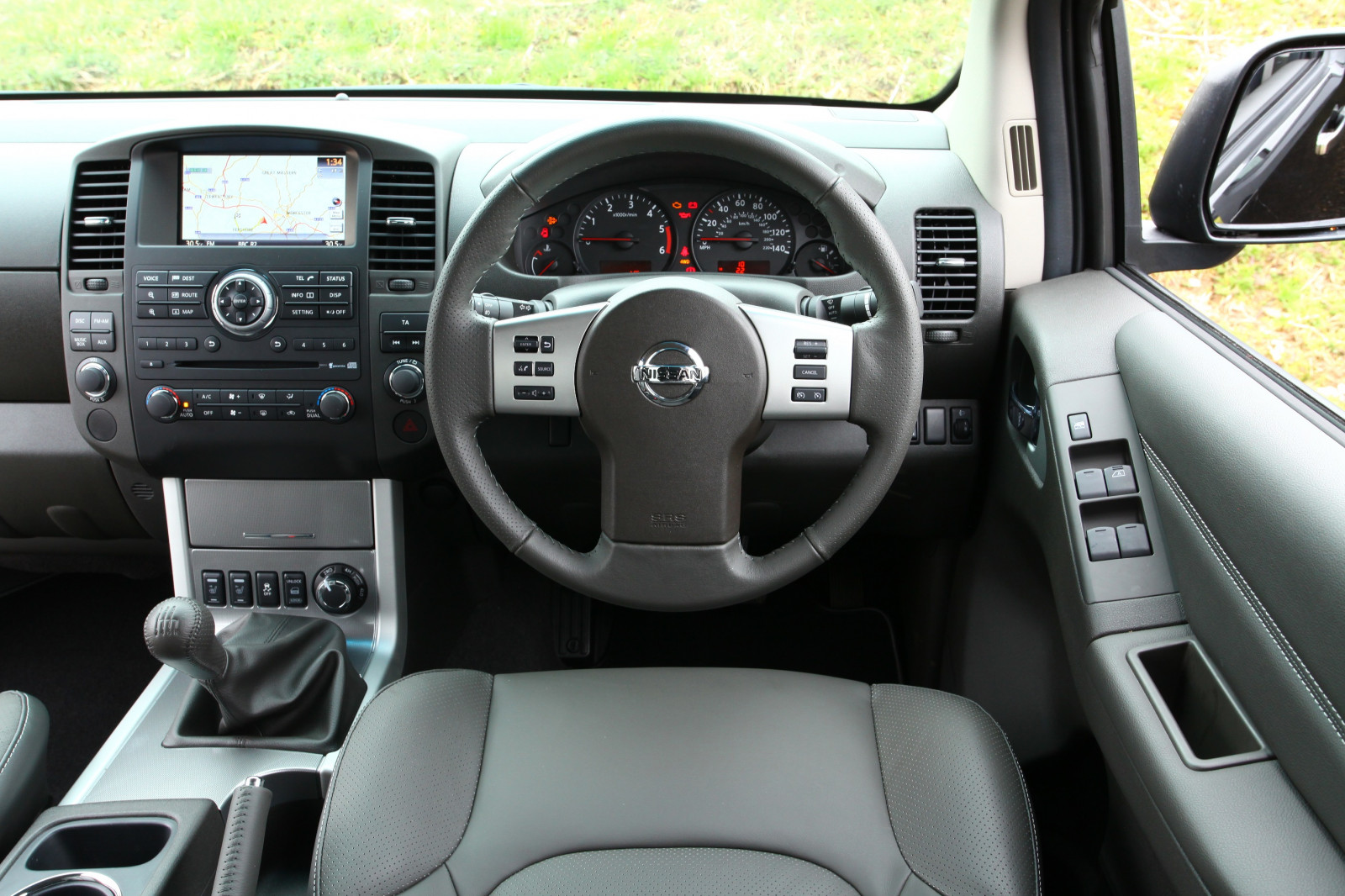 auto, vozidlo, Nissan, nákladní auto, netcarshow, netcar, obrázky vozidel, photo auto, 2016, Navara Salomon limited edition UK verze, okraj, pozemní vozidla, automobilový exteriér, automobil make, sportovní užitkové vozidlo, Kompaktní sportovní užitkové vozidlo, pickup, nissan navara, nissan armada