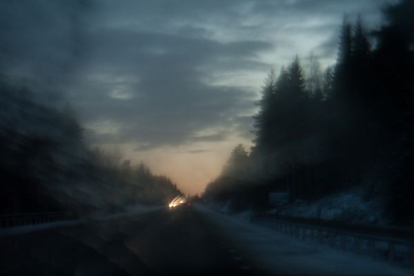 sunlight,trees,dark,car,sky,snow