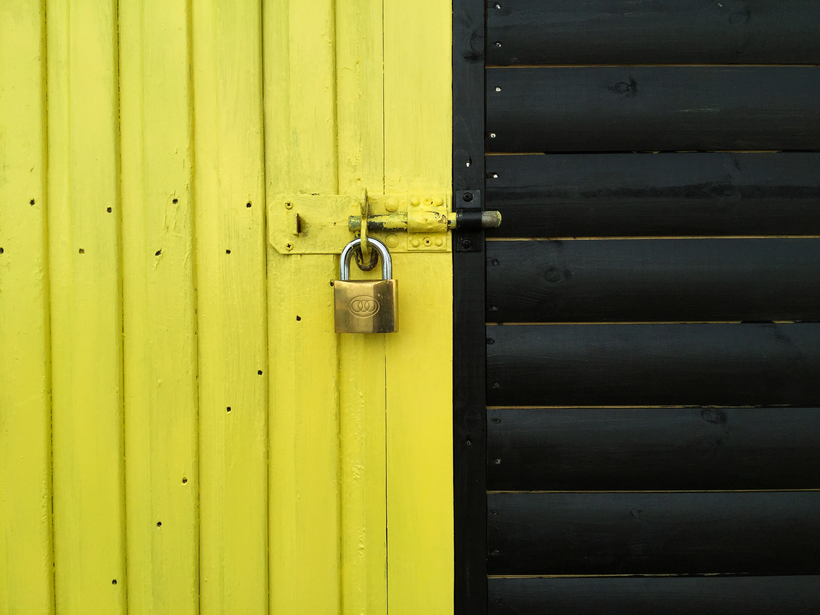 contrast, zwart, hout, geel, metaal, structuur, deur-, goud, slot, sleutel, lijn, beits, binnenkomst, Deegan