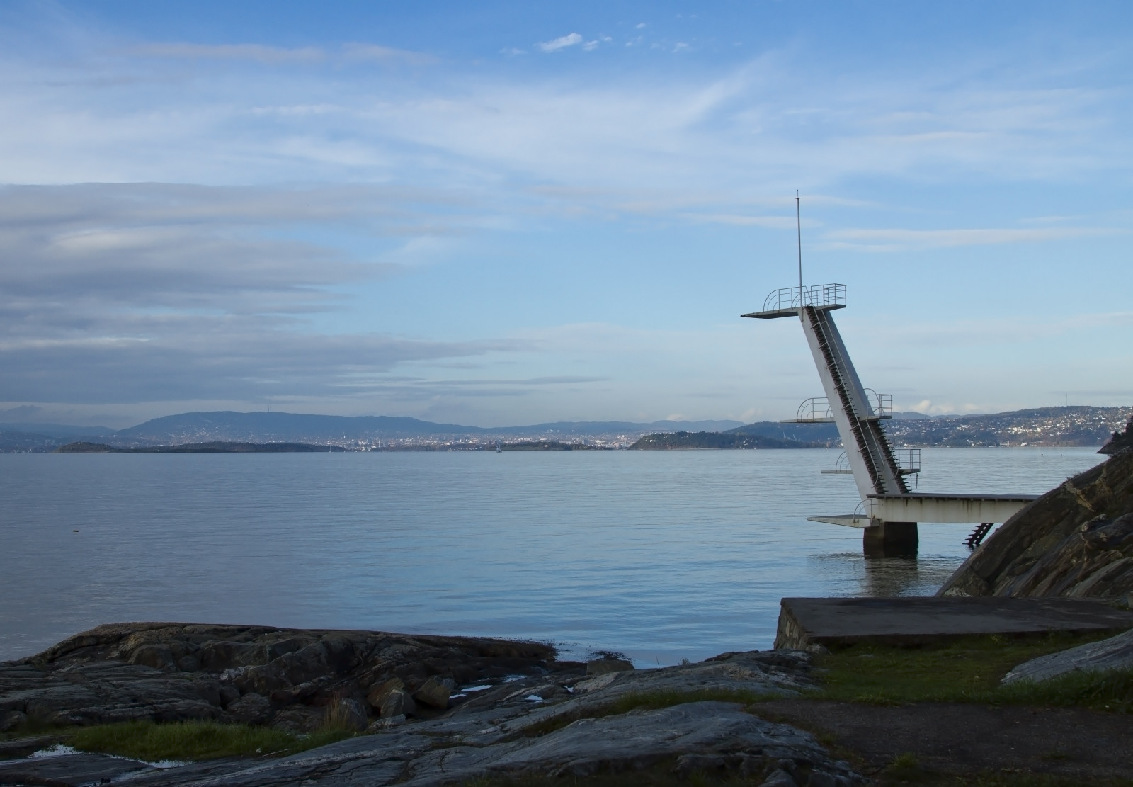 krajina, podzim, moře, záliv, kopec, voda, Příroda, nebe, stín, mraky, uklidnit, Studený, Norsko, pobřeží, řeka, slunce, Kánon, horizont, skály, fjord, větrný mlýn, plot, schody, Oslo, potápění, Úroveň, světlo, mrak, podzim, hora, waterscape, oceán, nádrž, eos, 7d, norge, Norsko, popředí, vysočina, natureshot, naturepic, jezero, klesl, oslofjorden, mys, vstupní, hladina vody, divingtower, ingjerstrand