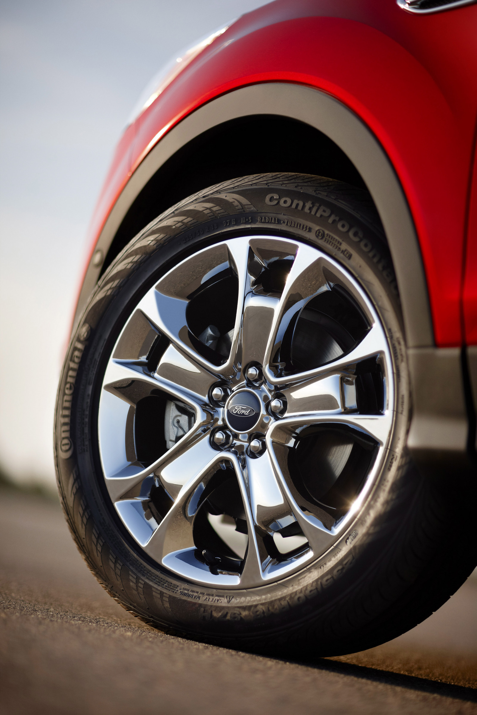 auto, vozidlo, pneumatika, Brod, 2015, uniknout, netcarshow, netcar, obrázky vozidel, photo auto, kolo, okraj, pozemní vozidla, automobilového designu, automobilový exteriér, automobil make, nárazník, automotive pneumatiky, sportovní užitkové vozidlo, subcompact auto, mluvil, kola z lehkých slitin