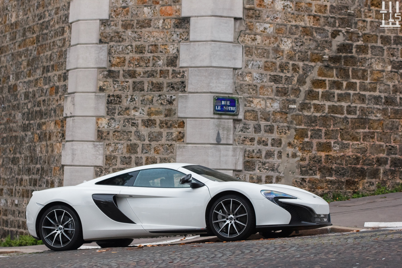 bílý, ulice, auto, budova, vozidlo, silnice, fotografování, profil, McLaren, luxus, Francie, Paříž, sportovní auto, McLaren MP4 12C, výkon auta, Hardware, limuzína, Vzácný, 650S, bohatý, kolo, cars, okraj, superauto, 12c, pozemní vozidla, automobilového designu, automobilový exteriér, závodní auto, luxusní vůz, kompaktní vůz, motorové vozidlo, druh dopravy, osobní luxusní automobil, McLaren automotive, automotive wheel system