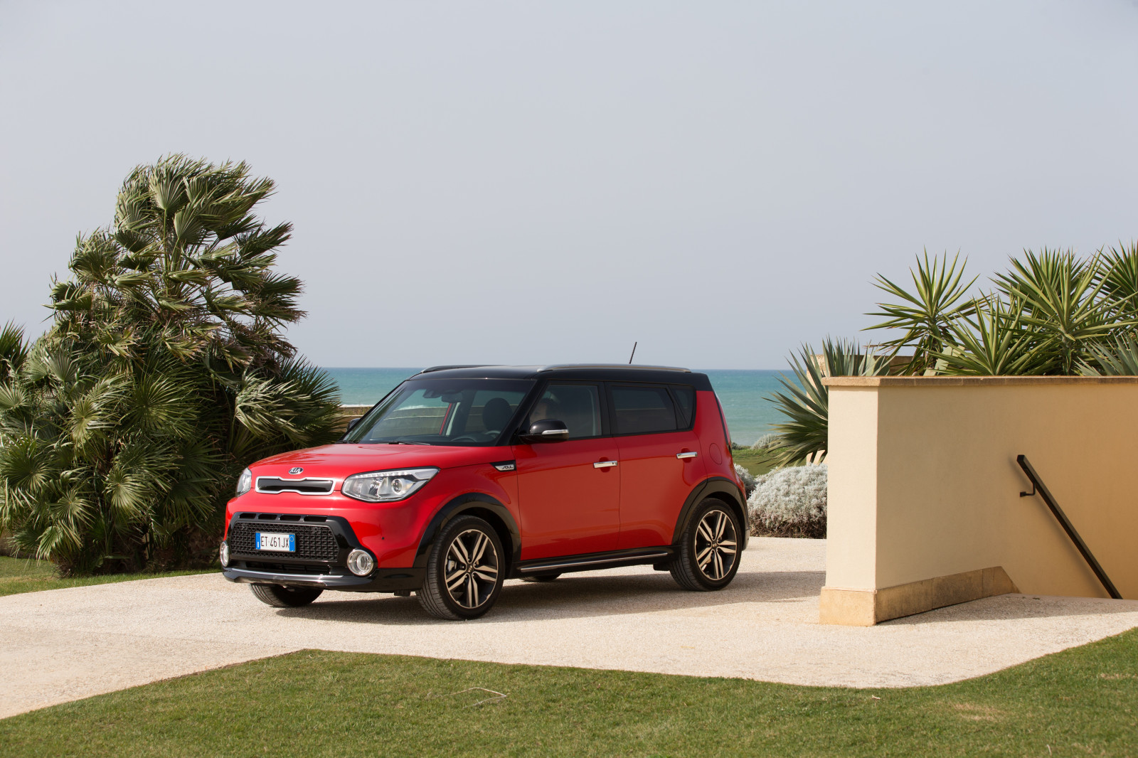 auto, vozidlo, 2015, mini, Kia, netcarshow, netcar, obrázky vozidel, photo auto, Duše Europe version, kolo, pozemní vozidla, automobilového designu, automobilový exteriér, automobil make, nárazník, kompaktní vůz, sportovní užitkové vozidlo, subcompact auto, Kompaktní sportovní užitkové vozidlo