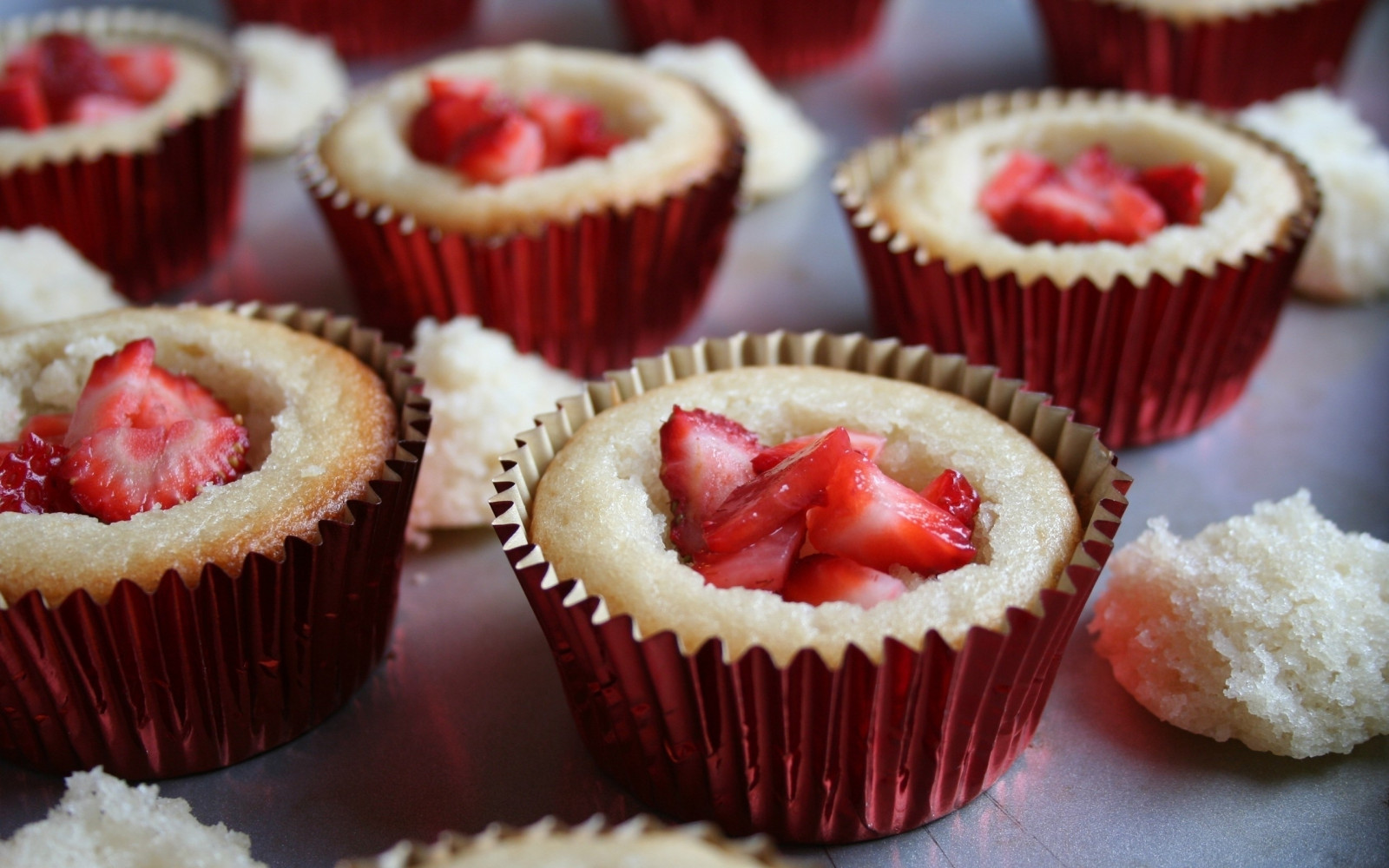 Wallpaper fruitcakes, strawberry, sweet, batch 2560x1600