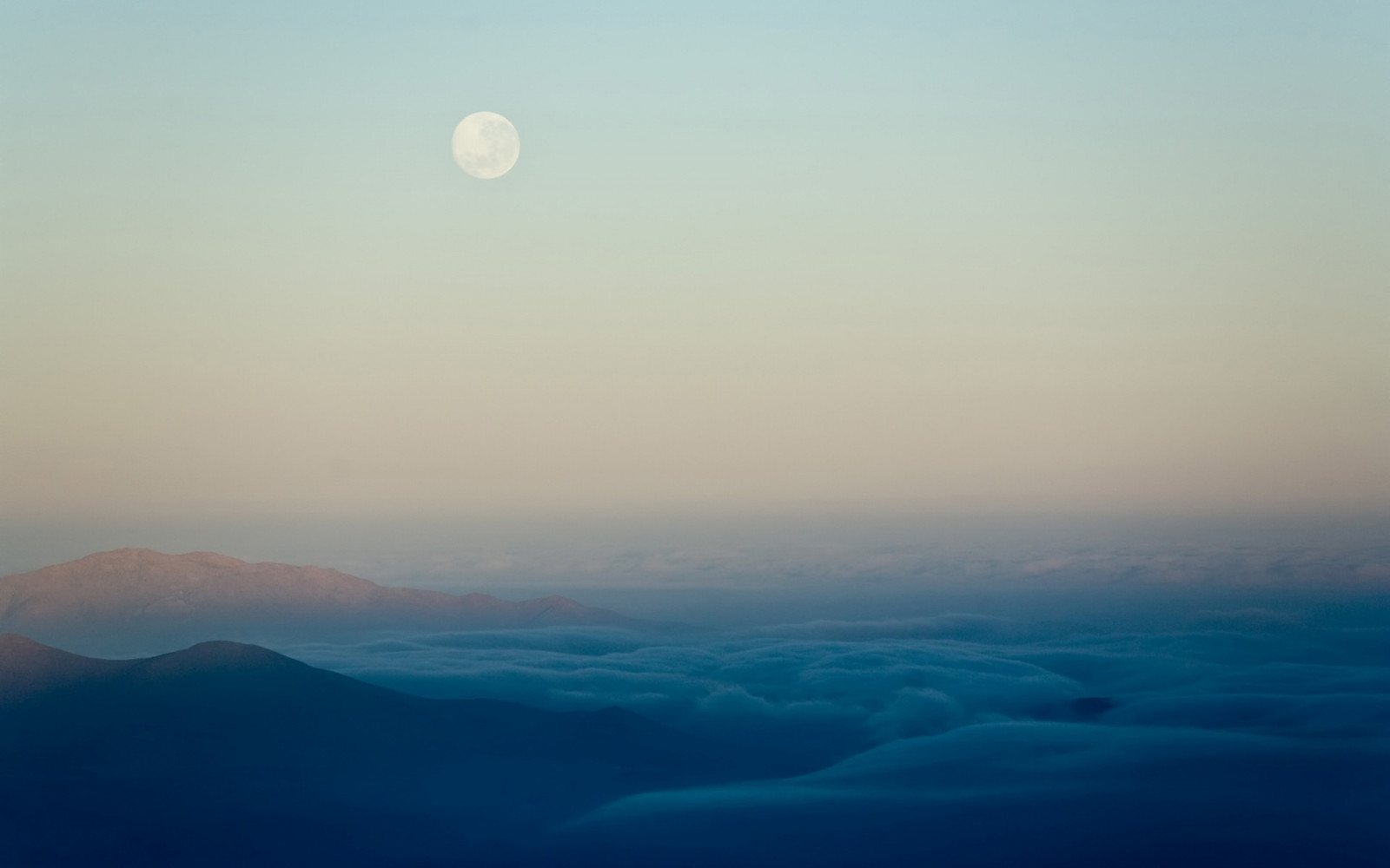 luce del sole, mare, cielo, nuvole, Alba, Luna, mattina, nebbia, orizzonte, atmosfera, crepuscolo, foschia, nube, nebbia, montagna, alba, oceano, pianura, fenomeno atmosferico, atmosfera della terra