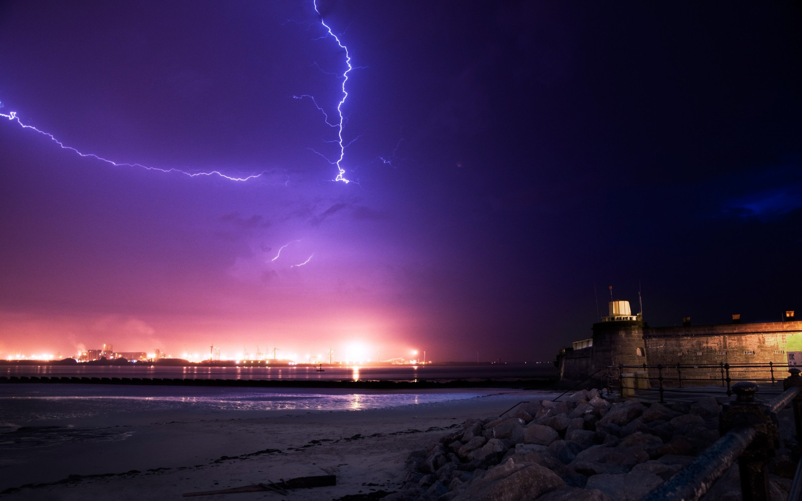 krajina, moře, noc, nebe, Blesk, bouřka, večer, vítr, horizont, atmosféra, hrom, mrak, osvětlení, bouřka, 2560x1600 px, přirozené osvětlení, jev