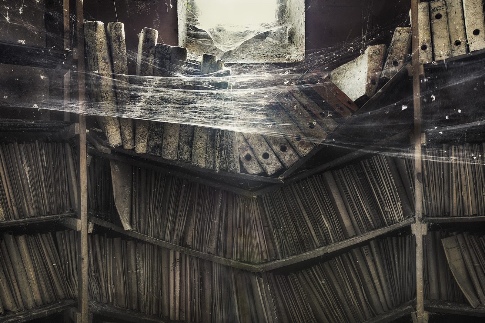 hus, forladt, edderkop, Rebecca, henfald, web, edderkoppespind, villa, støv, Heil, Urbex, Bathory, wwwrebeccabathorycom