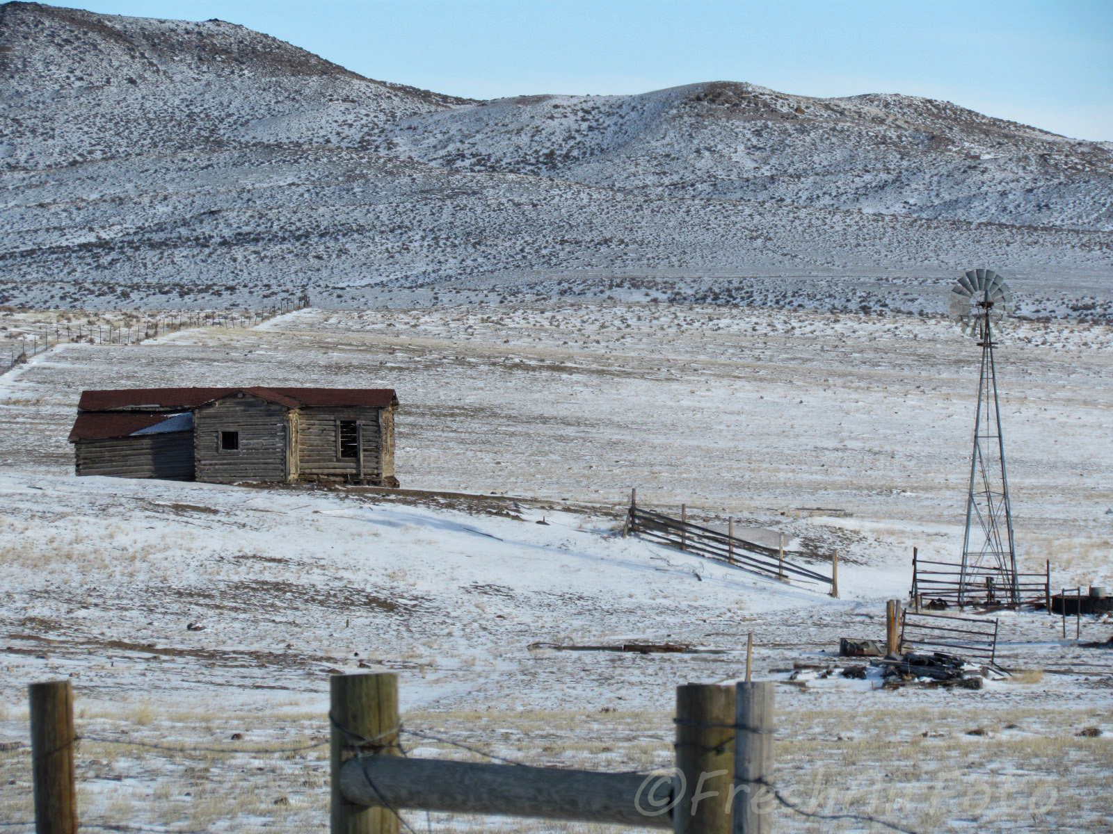 krajina, starý, kopec, zřícenina, nebe, sníh, zima, dřevo, Dům, kopce, větrný mlýn, záznam, chata, plot, Alpy, zmrazení, Wyoming, venkovský, chatrč, země, hora, dřevěný, domů, letitý, prérie, ranč, venkov, pohoří, ledová landform, klesl, srub, volný, ostnatý drát, oncewashome, usedlost, nadmořská výška