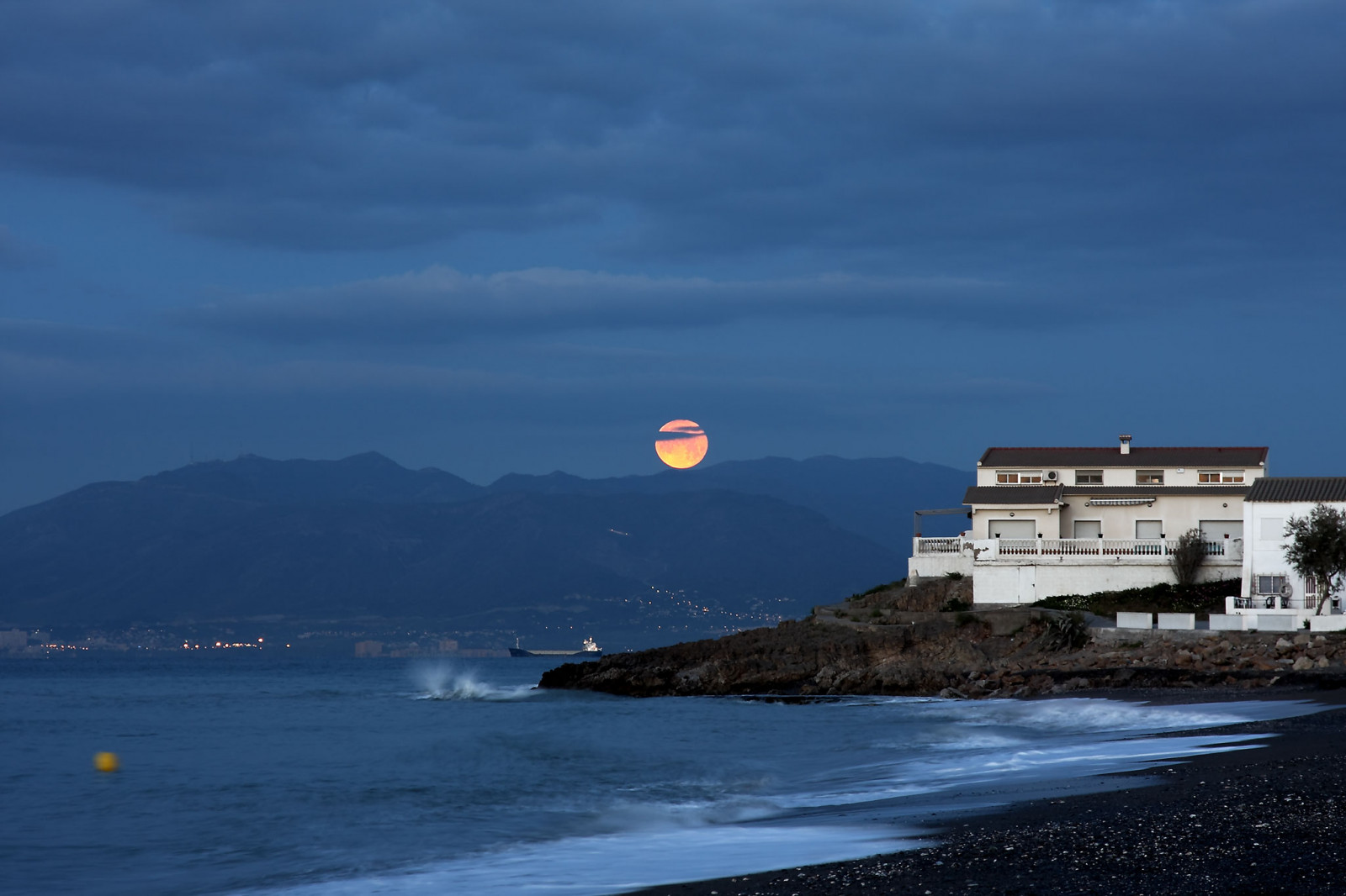 modrý, moře, Měsíc, azul, mar, Luna, Arana, 1001nights, malaga, mediterraneo, 6200, mywinners, platinumphoto, puestadeluna, eliteimages, overtheexcellence, picturefantastic, flickrestrellas, worldtrekker, quinoal, artofimages, bestcapturesaoi