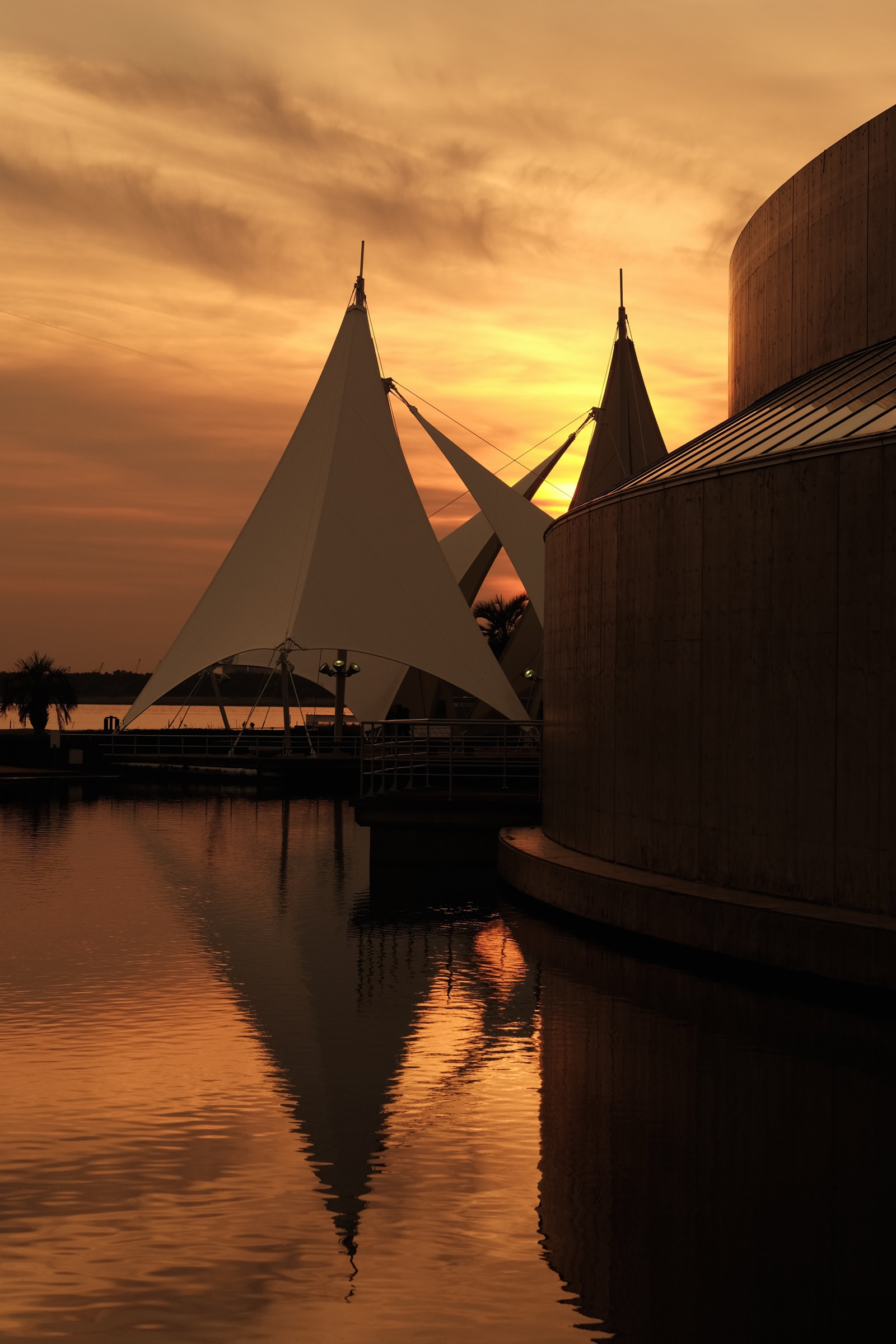 tempel, sollys, solnedgang, nat, afspejling, solopgang, aften, morgen, bro, skumring, Tokyo, Fujifilm, daggry, Fujinon, x, xf56mmf12r, xf56mm, xt1, Kasai, kasairinkaipark, tokyosealifepark