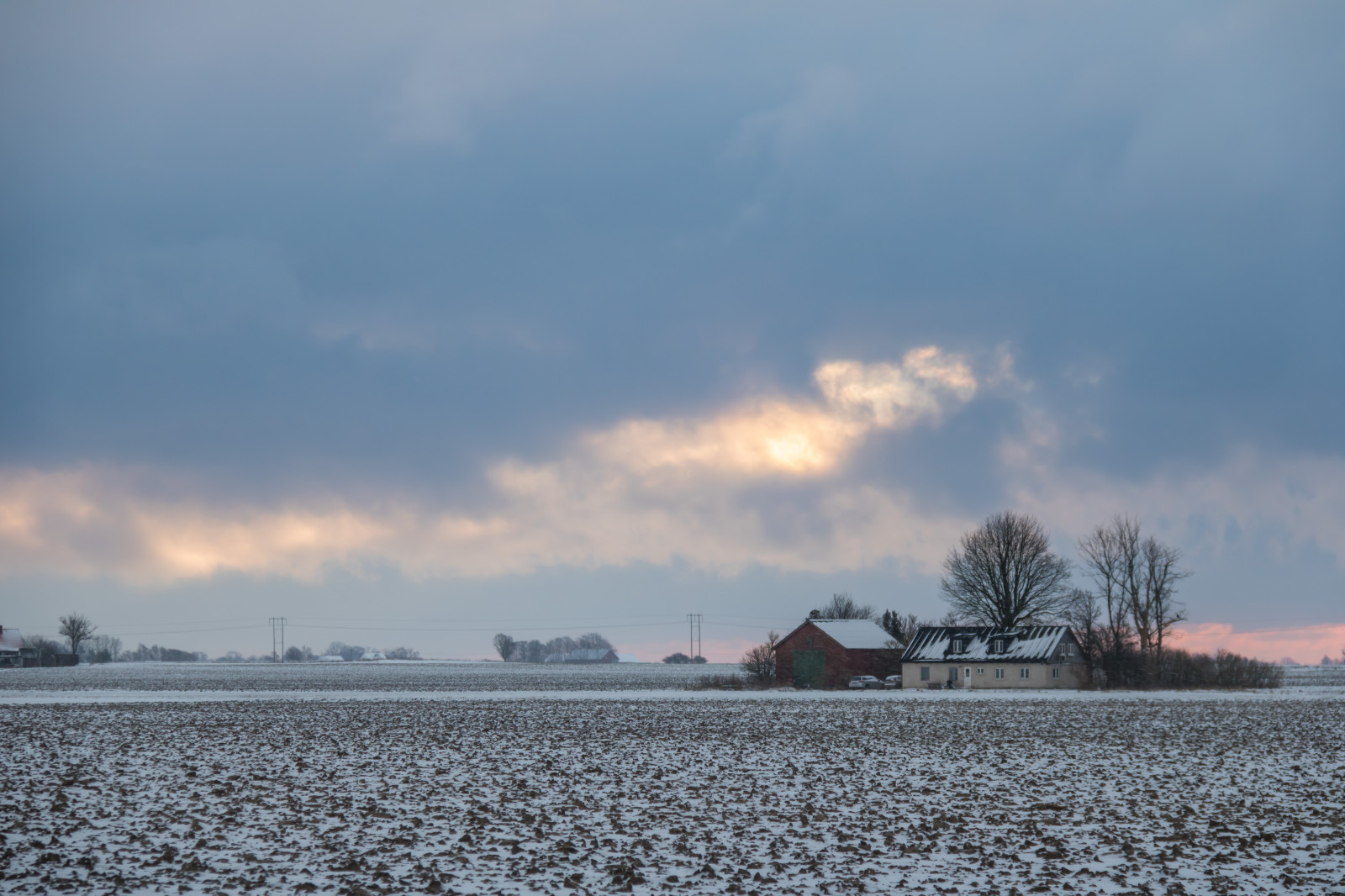 sollys, landskab, solnedgang, hav, vand, kyst, afspejling, himmel, sne, vinter, solopgang, is, aften, morgen, kyst, frost, vind, horisont, skumring, Sky, vejr, daggry, sæson, bølge, sn, vinter, landskabet, landsbygd, s dersl tt, landskap, atmosfærisk fænomen, atmosfære af jord, meteorologisk fænomen