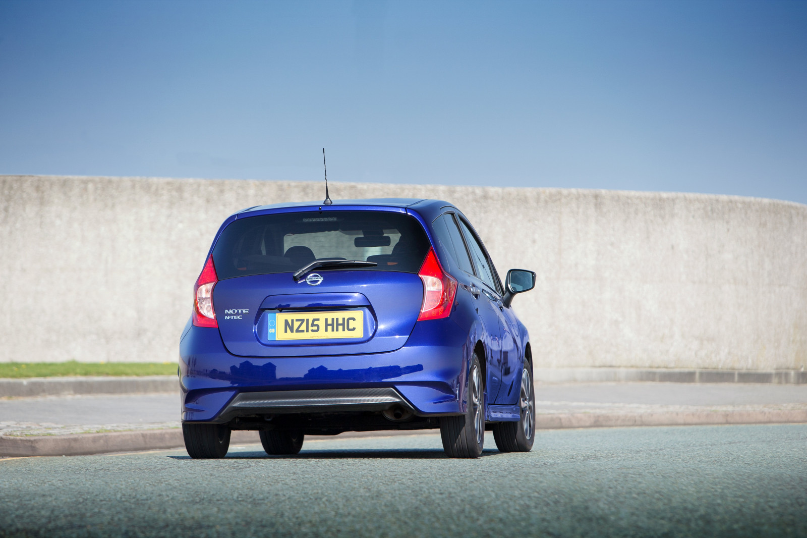 bil, kjøretøy, Nissan, Peugeot, netcarshow, netcar, bil bilder, bil bilde, 2016, Merk britiske versjonen, land kjøretøy, automotive utvendig, racerbil, bildeler make, familiebil, kompakt bil, bybil, subcompact bil, Kombi, supermini