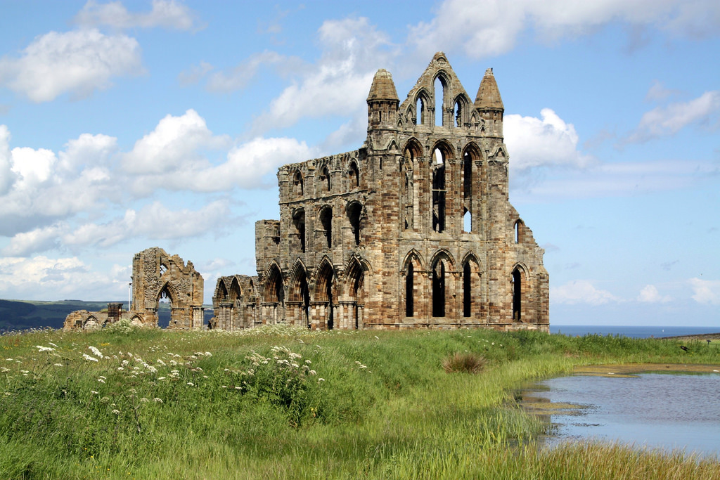 Hintergrundbilder Alt Die Architektur Wasser Gebaude Ruine Himmel England Schloss Historisch Gotisch Europa Kirche Britisch Mittelalterlich Vereinigtes Konigreich Dom Kloster Ruinen Yorkshire Chateau Abtei Erbe Wiese