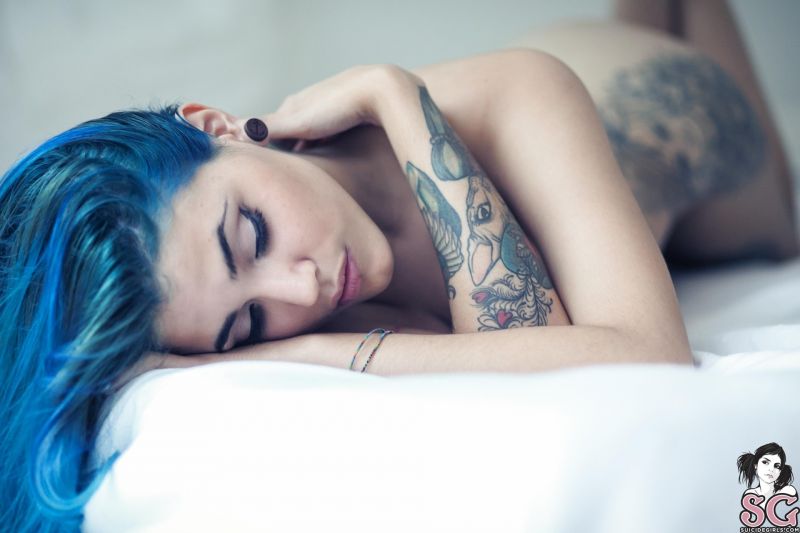ženy, model, obarvené vlasy, dlouhé vlasy, modré vlasy, fotografování ženy, model, obarvené vlasy, dlouhé vlasy, modré vlasy, fotografování