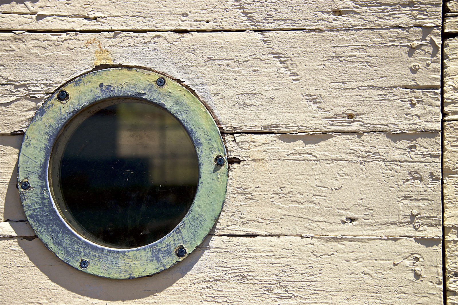 หน้าต่าง, สีเหลือง, เรขาคณิต, โลหะ, พื้นผิว, วงกลม, Nikon, ดิบ, เต็มกรอบ, อาคารเก่า, dslr, naturallight, องค์ประกอบ, d600, availablyelight, northcalifornia, เรียบง่าย, marincounty, ผุกร่อน, ความเป็นนามธรรม, ที่มีอยู่, scottjohnson, nikkor28300mm, ช่องท้อง, architecturdetail, Boatharbor