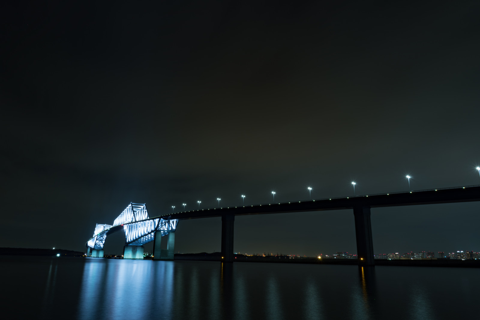 Japonsko, noc, architektura, odraz, most, měsíční svit, soumrak, Pero, Tokio, Olympus, jp, světlo, osvětlené, osvětlení, osvětlení, tma, mezník, tokyobay, tokyogatebridge, 12mmf20, mzuiko, penf, ZUIKO, mzuikodigitaled12mmf20, Atmosféra Země