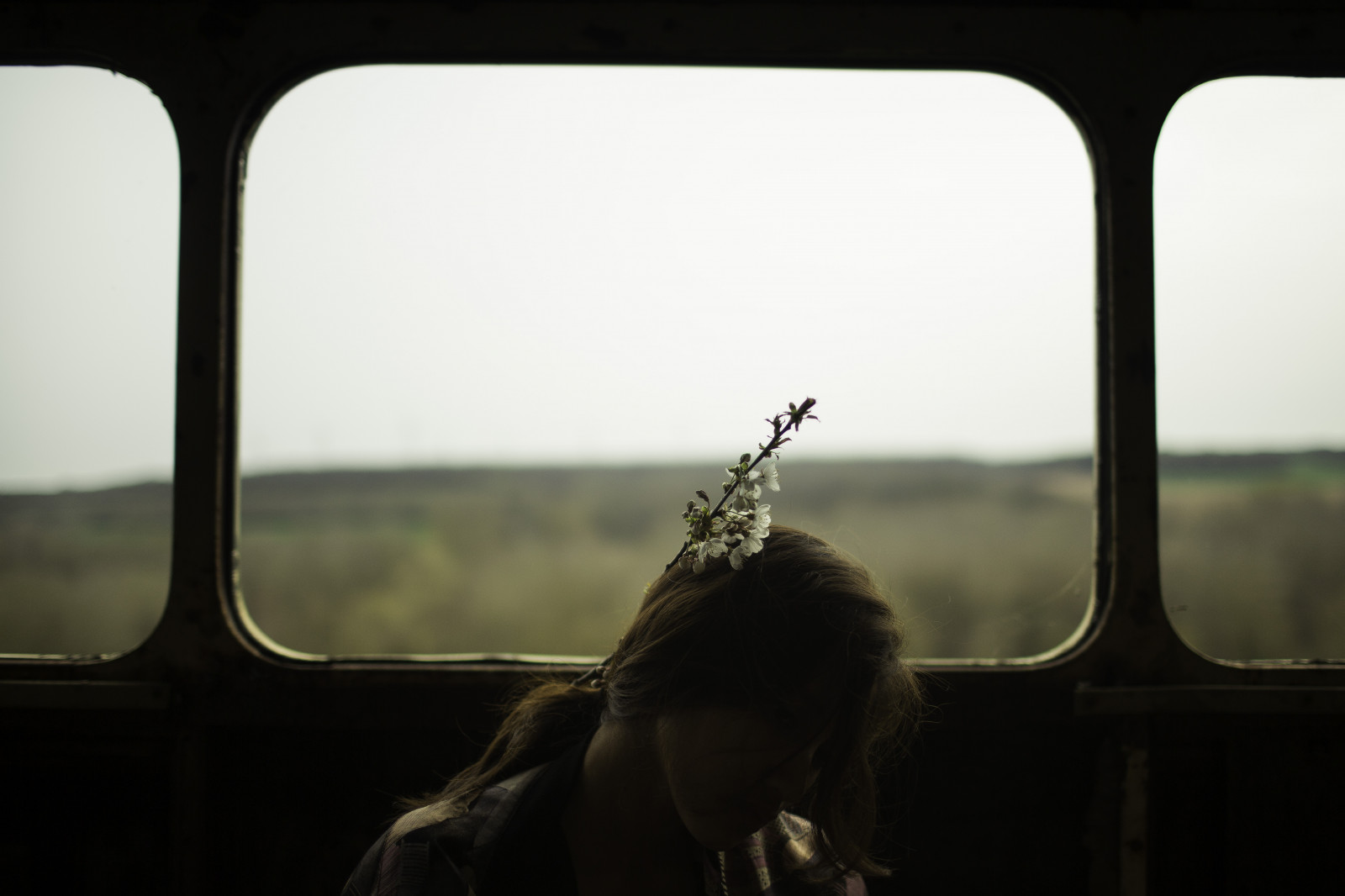 แสงแดด, ความคมชัด, หน้าต่าง, แว่นตากันแดด, ธรรมชาติ, รถ, แว่นตา, หญ้า, ท้องฟ้า, ฤดูหนาว, ยานพาหนะ, การถ่ายภาพ, สูบบุหรี่, สีน้ำตาล, ลม, แบ็คไลท์, ฝัน, ฟรี, ความรกร้าง, เบา, หญิงสาว, แสง, ฝันกลางวัน, เซ็กซี่, ความมืด, canon5dmarkiii, sexygirl, การดูแลสายตา, แว่นตา, หนุ่มสาว, กวี, กระจกมองหลัง, กระจกรถยนต์, wildandfree, หมดหวัง, septauna