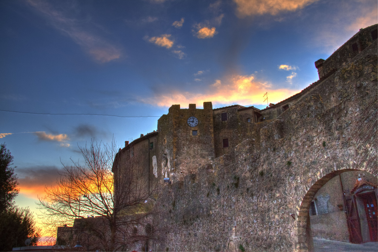 tramonto, cielo, orologio, parete, porta, Italia, Tramonto, villaggio, medievale, raddoppiare, Ronda, cielo, arco, Porta, passerelle, mura, toscana, cinta, Orologio, arco, borgo, Frazione, murato, toscana, Ialy, paese, capalbio, Villaggio, doppia, Mediovale, Camminamenti, esinuhe69