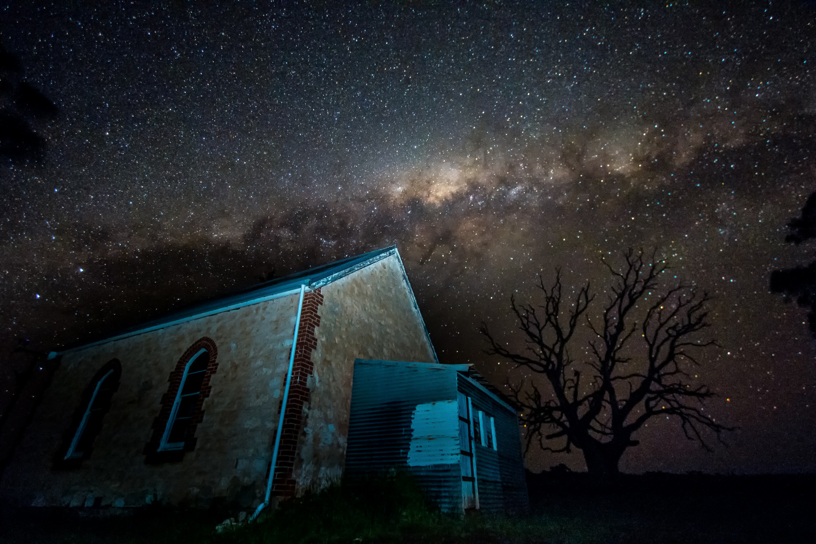 nebe, Příroda, atmosféra, noc, tma, astronomický objekt, hvězda, jev, galaxie, strom, prostor, astronomie, mléčná dráha, půlnoc, mrak, vesmír, krajina, meteorologický jev, počítač tapeta, stock photography
