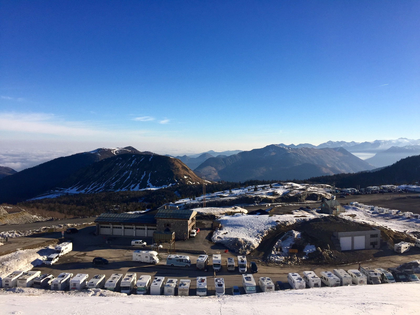 alberi, paesaggio, montagne, sport, natura, auto, la neve, inverno, fotografia, nuvole, blu, Sole, ricorrere, panorama, Francia, i phone, artico, Snowboard, Alpi, Chanel, Azul, campeggio, paysage, parcheggio, Sol, neige, tiro, vue, Sciare, bellissimo, albero, Mela, montagna, stazione, montare, vista, tempo metereologico, pano, selvaggio, stagione, foto, arboles, arbol, Francia, iPhone6, viaggio, Soleil, ciel, nuages, innamorato, viaggio, arbre, bleu, pista, lungomare, pic, Foto, immagine, photographie, natura, bella, gaetandekat, piste, lapierresaintmartin, Skistation, campingcar, faune, flore, Arbres, Fotographia, Montanas, chaine, pyr n es, premio, applecam ra, applecapture, morfologie montane, catena montuosa, sport invernali
