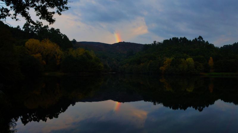 slunečnímu záření, krajina, západ slunce, jezero, voda, les slunečnímu záření, krajina, západ slunce, jezero, voda, les