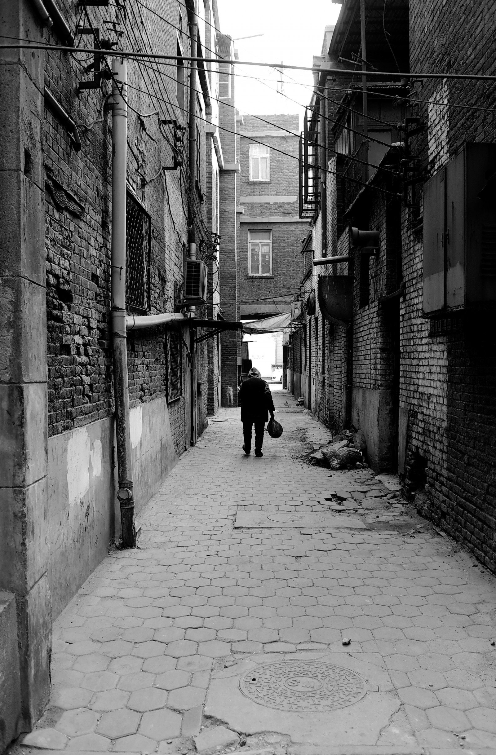 hvid, sort, monokrom, gade, vej, by, liv, infrastruktur, det, bw, leicax1, historier, flere år, gyde, øjebliksbillede, bane, byområde, sort og hvid, monokrom fotografering, kvarter, nonbuilding struktur, vejbelægning