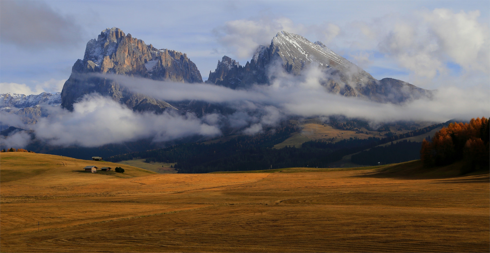 podzim, Itálie, hory, Alpy, mraky, krajina, turistika, Herbst, Seis, Landschaft, wandern, dolomity, dolomiti, Südtirol, altoadige, southtyrol, Siusi, Plattkofel, sassopiatto, Langkofel, Schlern, Kastelruth, Seiseralm, Castelrotto, Sciliar, alpedisiusi, Sassolungo, Naturparkschlernrosengarten, Parconaturalesciliarcatinaccio