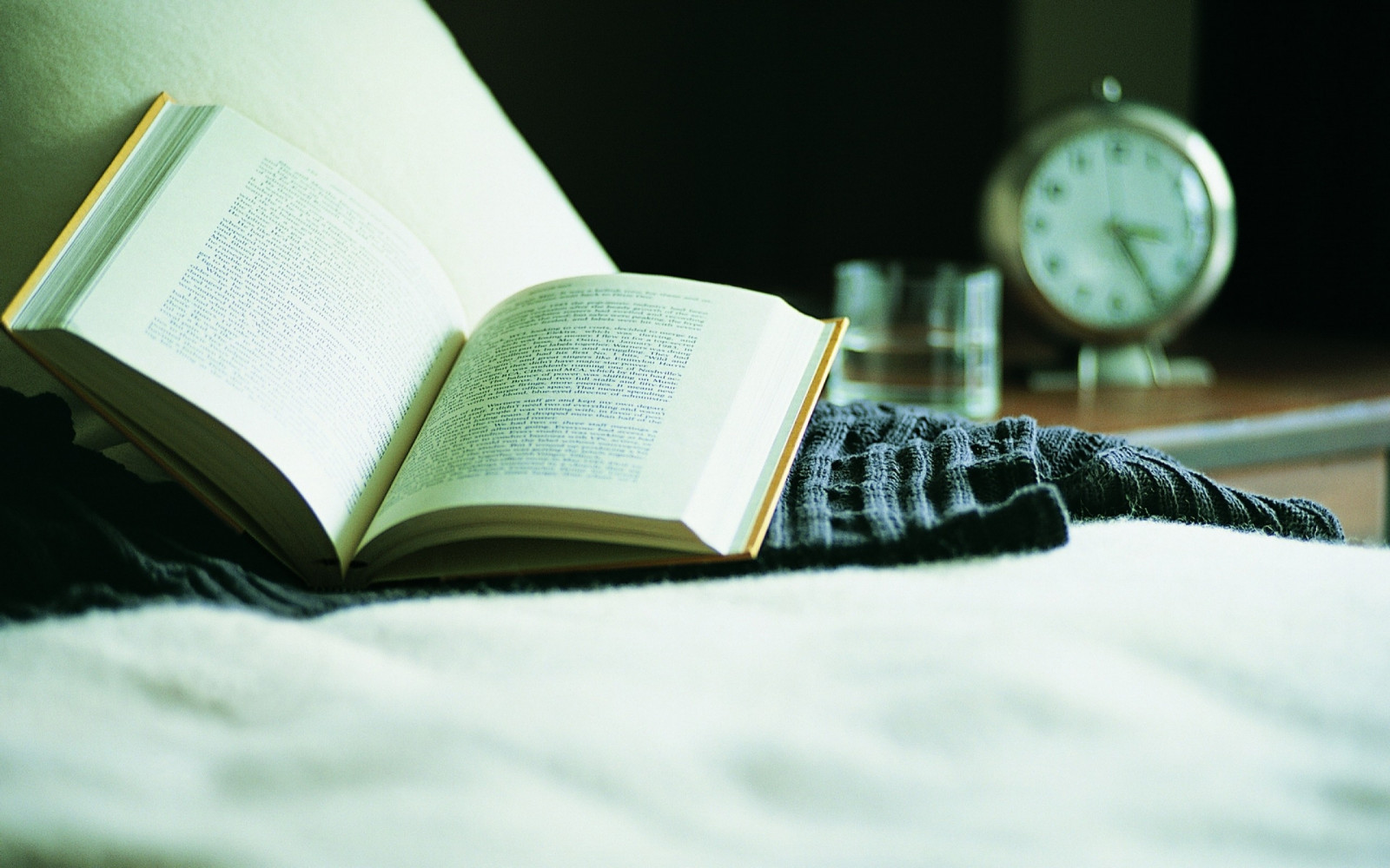 Wallpaper white, glasses, bed, reading, green, writing, alarm clock