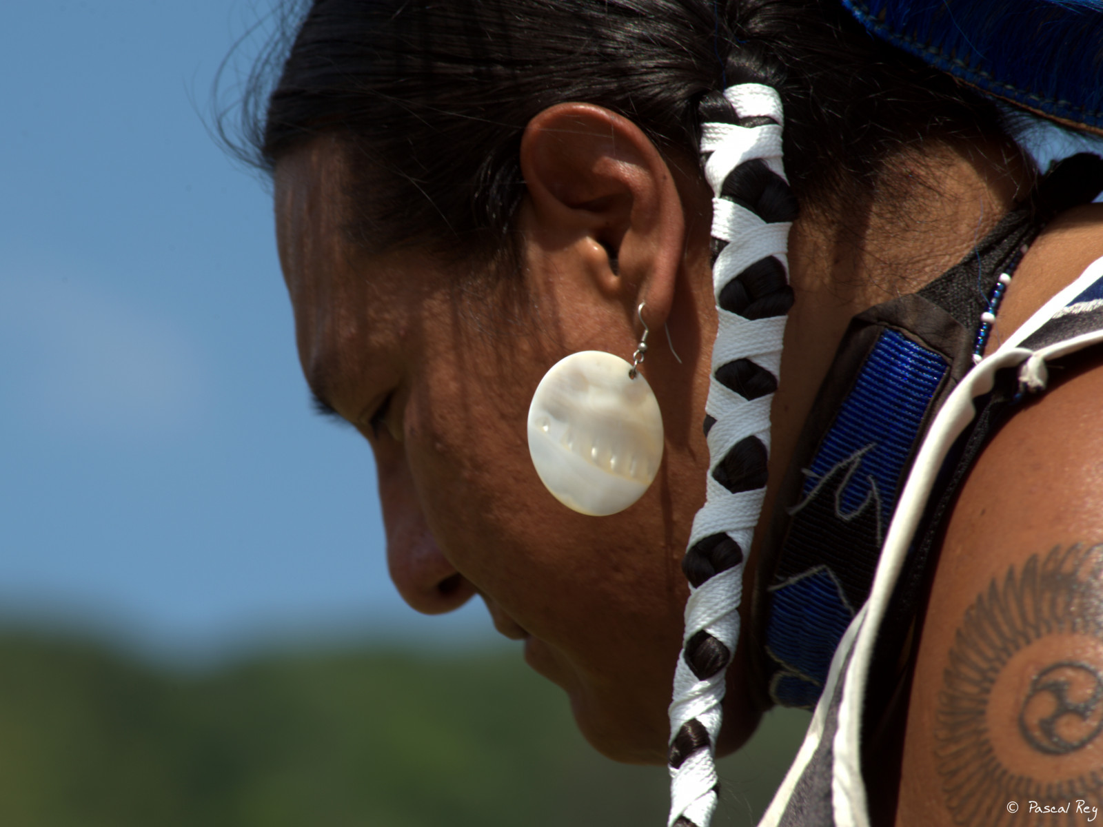 portrét, Linux, Francie, ubuntu, Zvuk, portréty, ucho, audio zařízení, rodilý Američan, Digikam, digikamusers, opensource, svobodný software, fra, powwow, Indiens, Prvotní lidé, Ornans25290, Amerindiens, Danseaveclaloue, Pineridgeenfancesolidarit