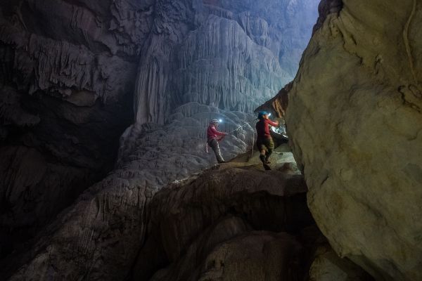 Vietnam,outdoors,cave,nature,Hang Son Doong,landscape