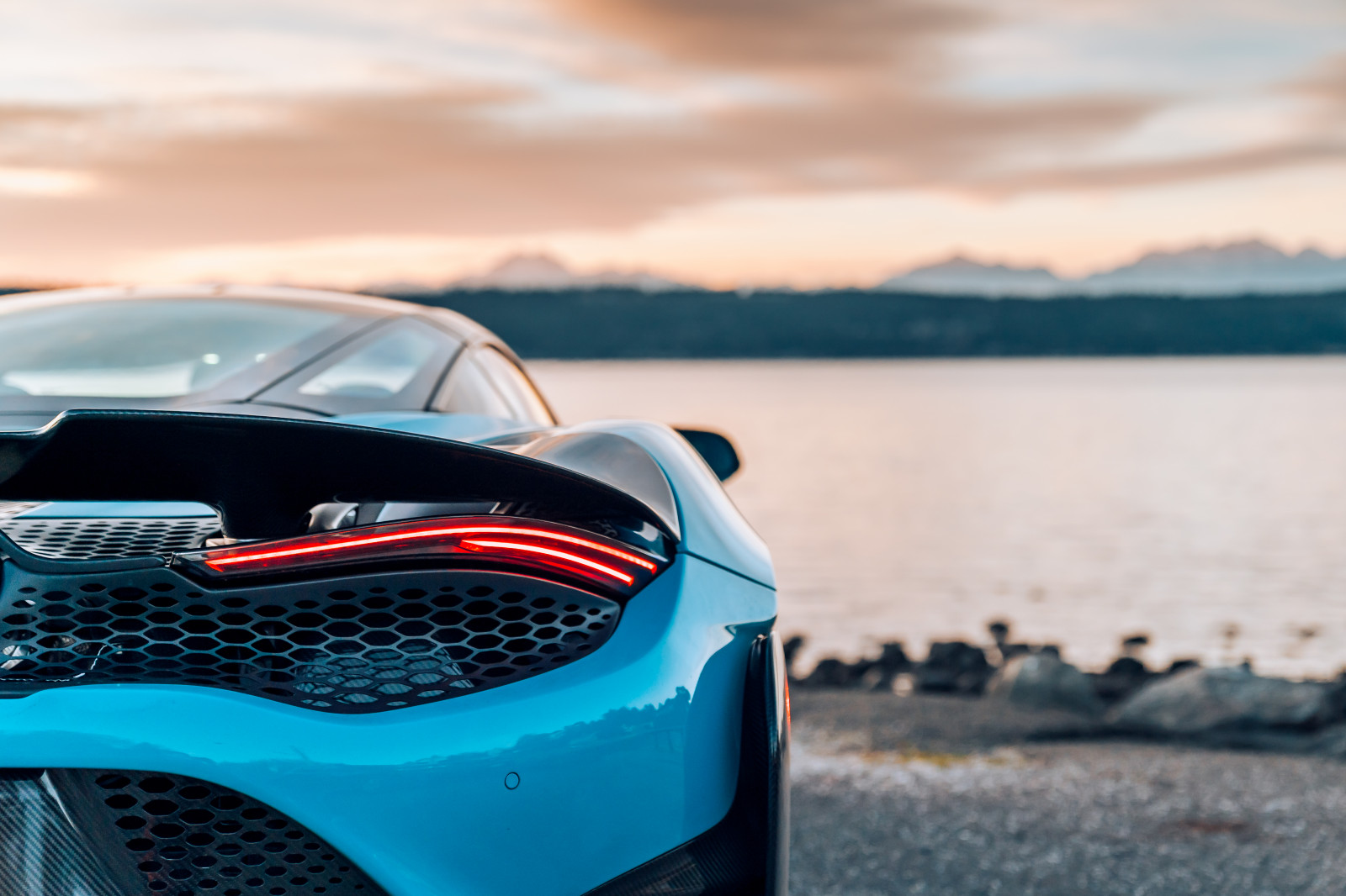 bil, McLaren, baglygter