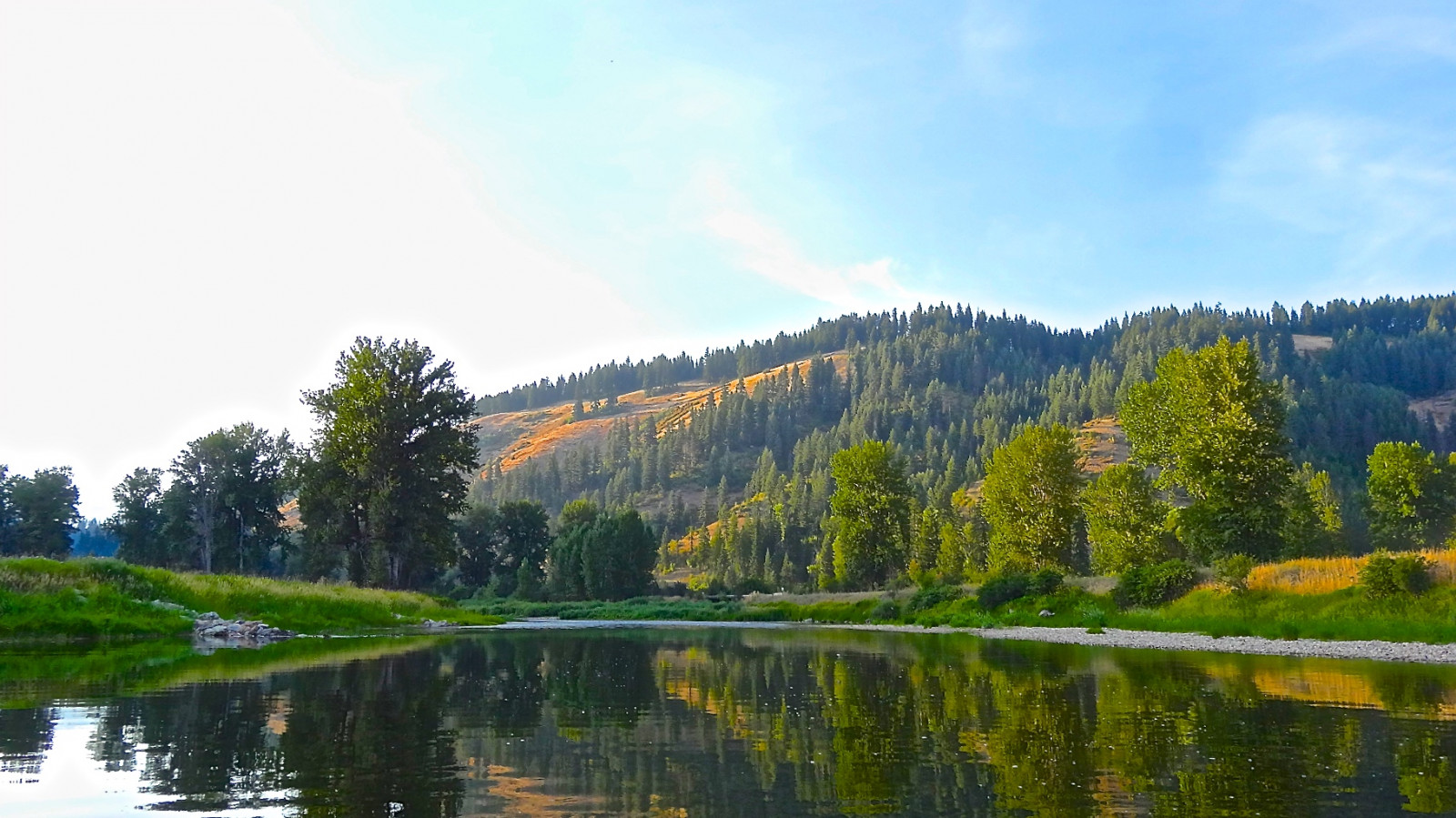 slunečnímu záření, stromy, krajina, les, hory, kopec, jezero, voda, Příroda, odraz, tráva, nebe, ráno, řeka, národní park, divočina, rybník, Alpy, Pstruh, banka, mount scenérie, rybolov, Idaho, mrak, strom, podzim, list, hora, rostlina, waterscape, louka, nádrž, během dne, pleso, vysočina, jezero, dřevina, biome, pohoří, stanice hill, smíšený les, klesl, Bitterroot, Stjoe, Wildandscenic