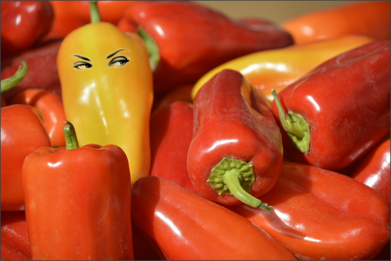 Wallpaper merah, kuning, wanita, Lada, mata, paprika, antropomorphis