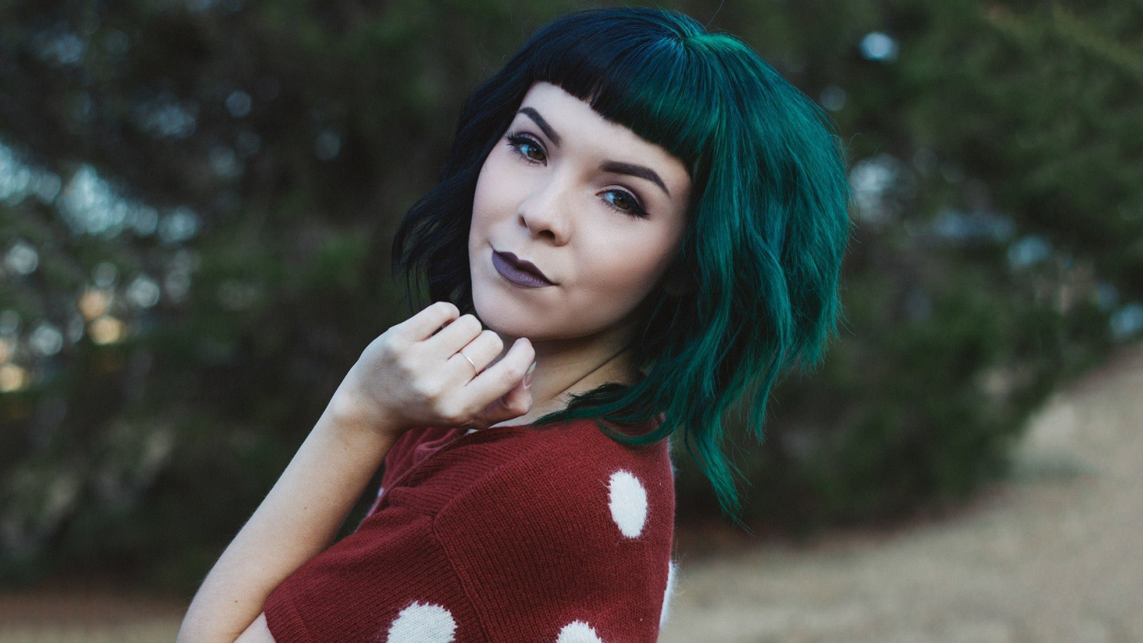 ženy venku, ženy, cosplay, model, portrét, obarvené vlasy, Červené, Luna Cera, fotografování, vlasy, Osoba, kůže, oblečení, barva, dívka, krása, oko, dáma, kostým, účes, portrétní fotografie, focení