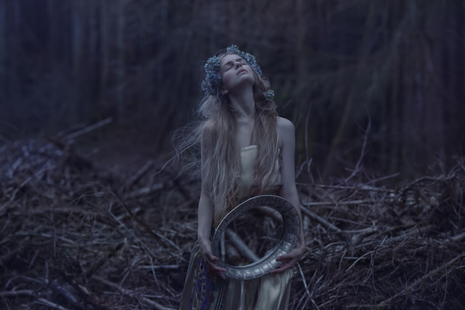 las, kobiety, Fantasy sztuki, fotografia, ciemność, zrzut ekranu, siedlisko, postać fikcyjna, 2048x1368 px