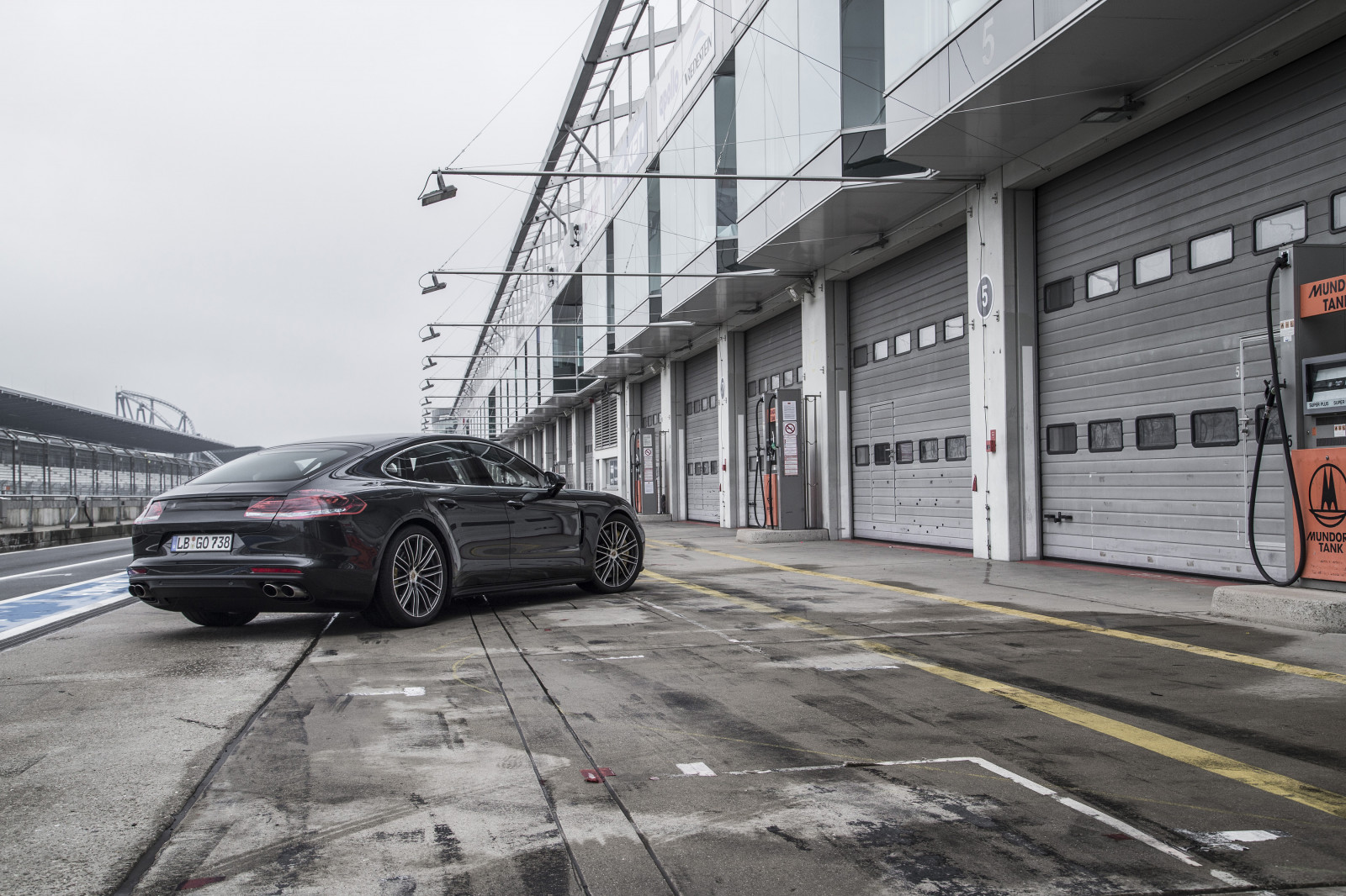 auto, vozidlo, Porsche, sportovní auto, doprava, parkoviště, struktura, netcarshow, netcar, obrázky vozidel, photo auto, Panamera Turbo, 2016, superauto, sportovní dějiště, pozemní vozidla, automobilového designu, automobil make, luxusní vůz, závodiště