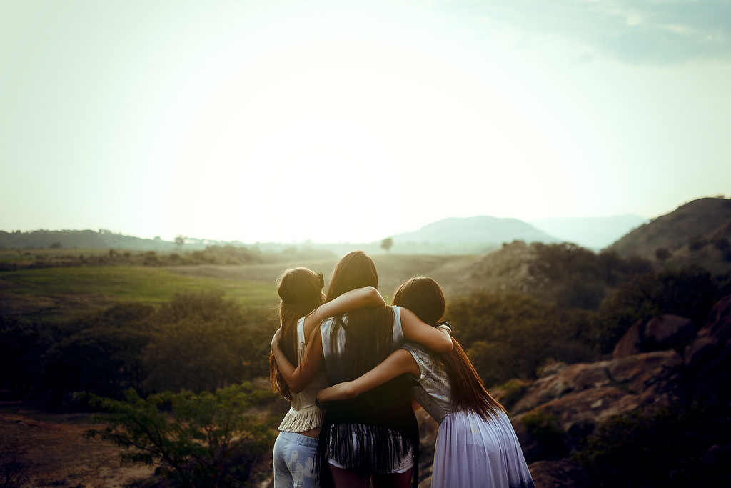 život, dívky, Přátelé, světlo, chlapec, letní, lidé, městský, hudba, žena, inspirace, muž, horký, sexy, chlap, UMĚNÍ, milovat, Příroda, dívka, Krásná, krása, móda, Skála, Mládí, vinobraní, nahý, krajina, zábava, tenký, šťastný, fotografování, svoboda, fotografie, slova, výstroj, úžasný, chladný, model, perfektní, polibek, pár, dosti, srdce, sen, mladý, Koťátko, životní styl, styl, pronikavý, retro, džíny, bunda, indie, redakční, půvabný, tatto