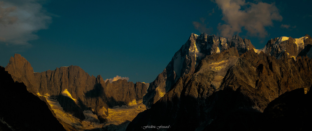 krajina, Skála, Příroda, nebe, Země, útes, atmosféra, panoráma, národní park, Alpy, mount scenérie, vrcholek, Formace, Kréta, hřbet, Terén, mrak, hora, nadmořská výška, greatphotographers, masiv, zlatá hodina, tma, rocher, oblak, blanc, greaterphotographers, soir, Lumiere, karetní hra, alpes, Horní Savojsko, calme, Cime, massifdumontblanc, hautemontagne, geologie, počítač tapeta, horských reliéf, pohoří, meteorologický jev, badlands, sráz, Arte, Petitesjorasses, Grandesjorasses, Cooleshirondelles, Glacierdeleschaux, Aiguilledeleschaux, Coldesgrandesjorasses, D mederochefort, Calottederochefort