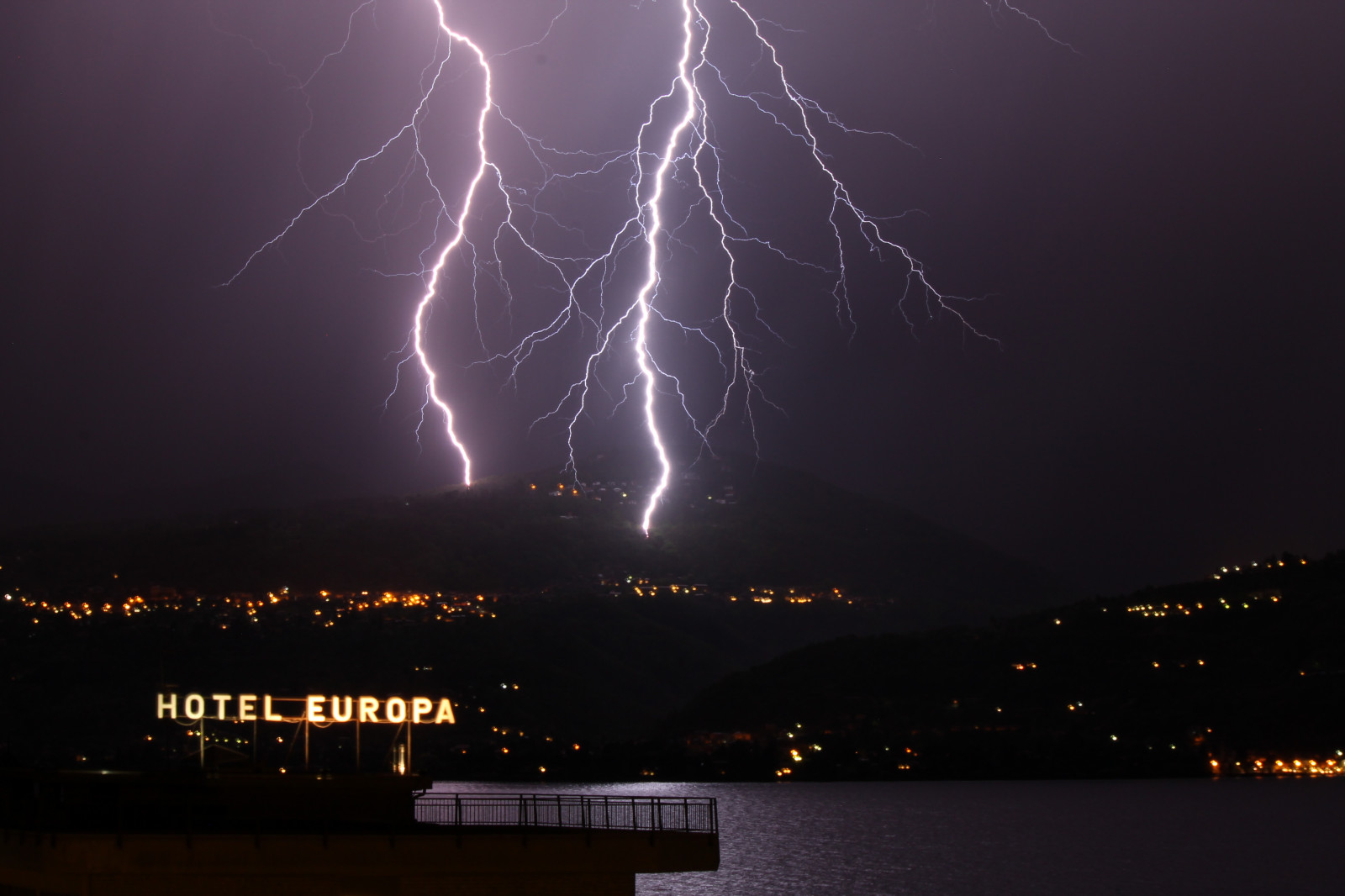 noc, jezero, nebe, Blesk, bouřka, večer, atmosféra, hrom, elektřina, mrak, bouřka, tma, jev, nightshots, Ispra, Maggiorelake