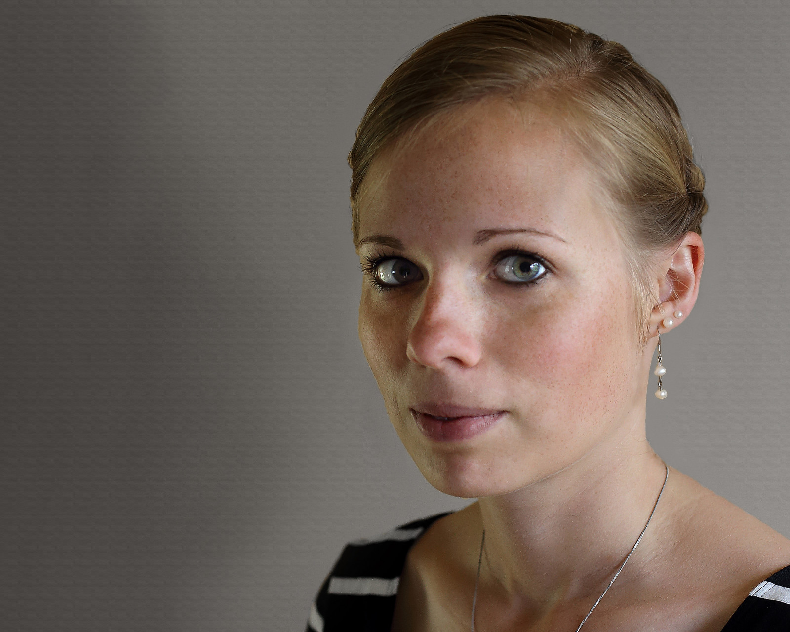 ansigt, øjenbryn, skønhed, hage, kind, pige, øje, pande, skulder, portræt, hals, øre, portrætfotografering