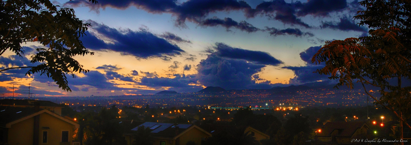nebe, mrak, Příroda, atmosféra, večer, strom, svítání, soumrak, noc, město, ráno, jev, meteorologický jev, západ slunce, odlesk, horizont, panoráma města, krajina, rostlina, slunečnímu záření, hora, svítání, panoráma, počítač tapeta, větev, metropole